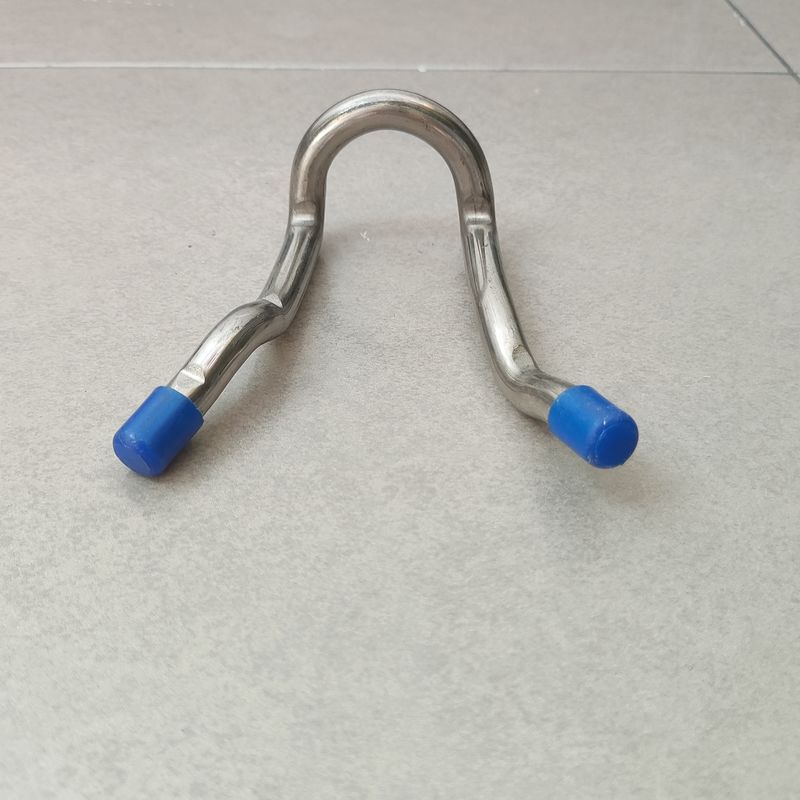 Ni 8-10% Cr 18-20% SS 304 Refractory Grade Anchors For 890C Application